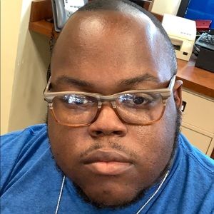 Meet your Posher, Eric